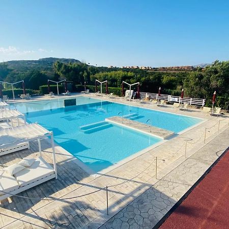 Hotel Club Esse Sporting Stintino Esterno foto