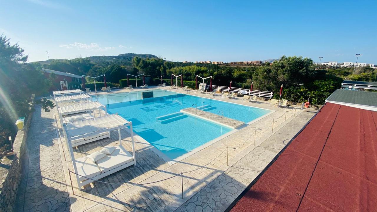 Hotel Club Esse Sporting Stintino Esterno foto