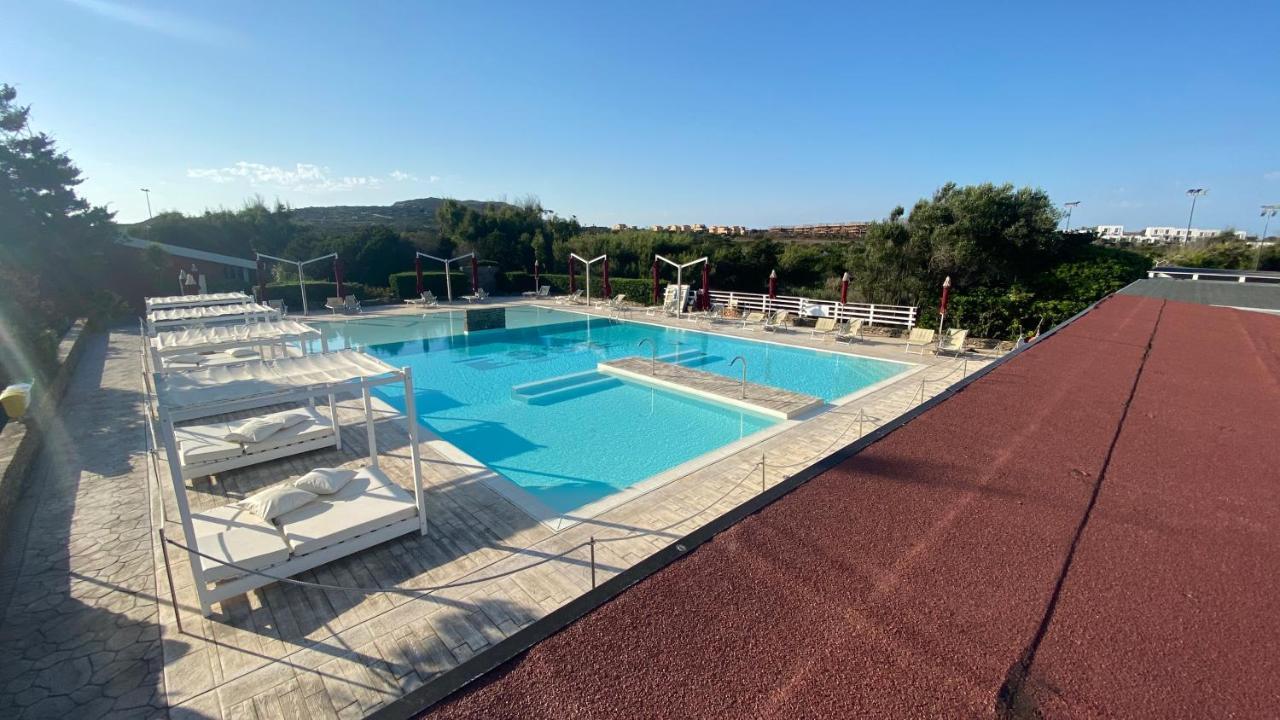 Hotel Club Esse Sporting Stintino Esterno foto