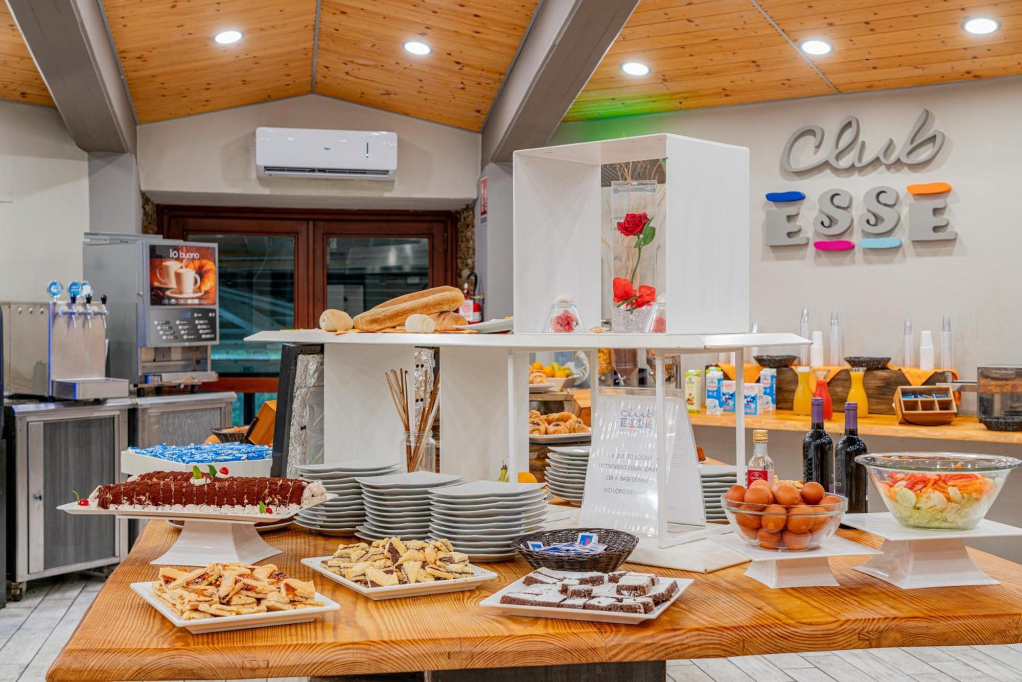 Hotel Club Esse Sporting Stintino Esterno foto