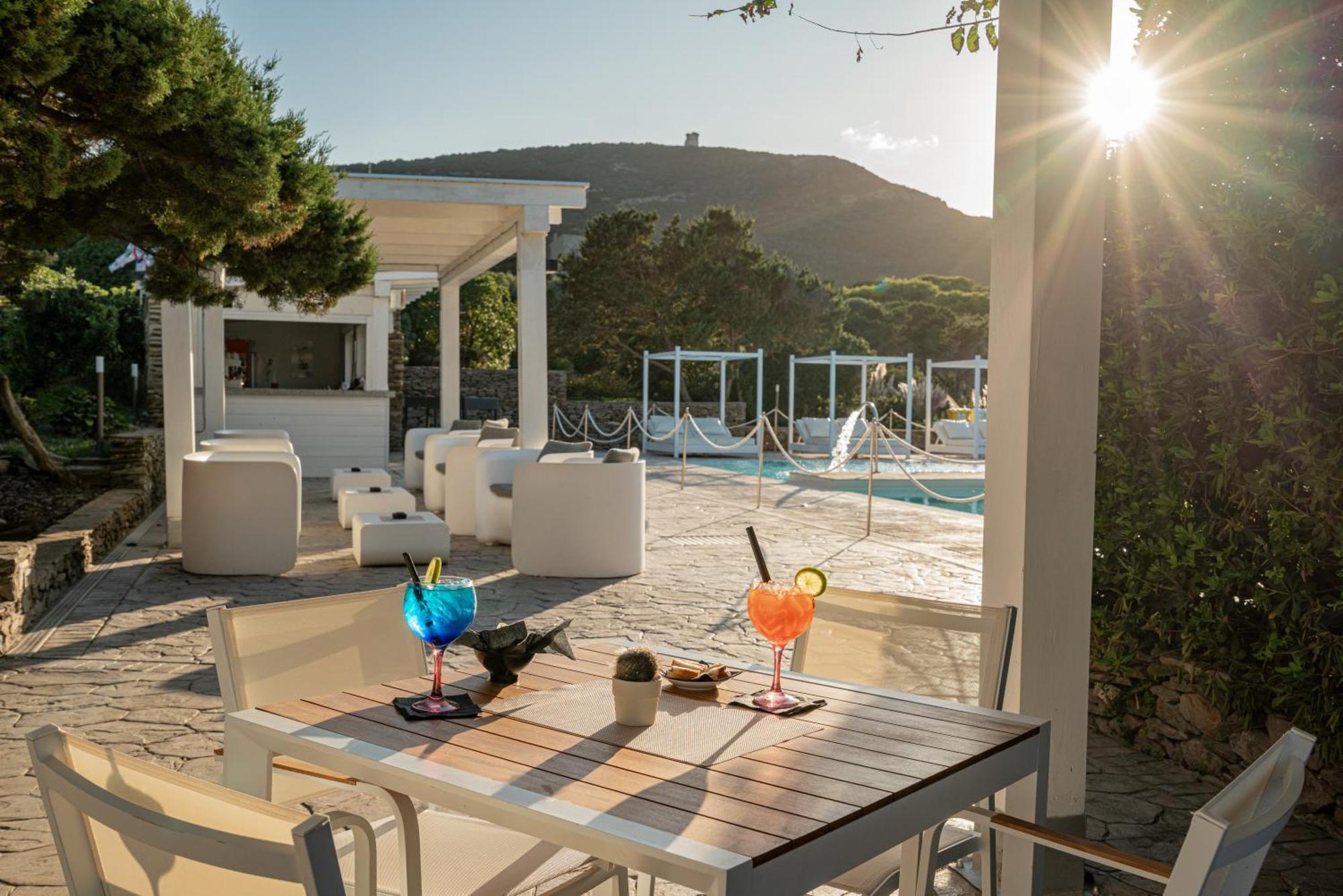 Hotel Club Esse Sporting Stintino Esterno foto