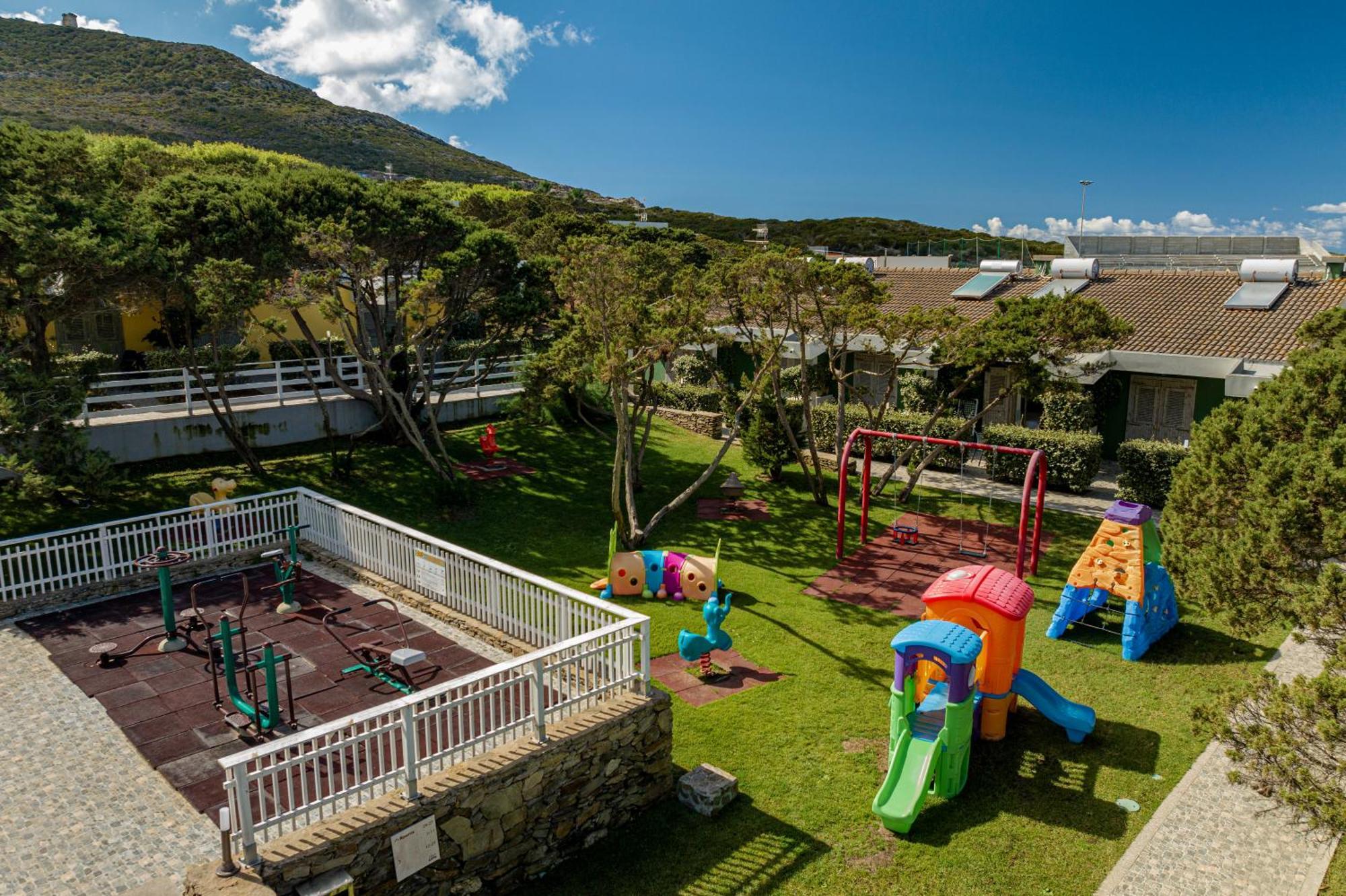 Hotel Club Esse Sporting Stintino Esterno foto